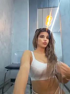 Try our girls live displays and explore the company of endless strippers, with beautiful physiques, vibrating toys and more.