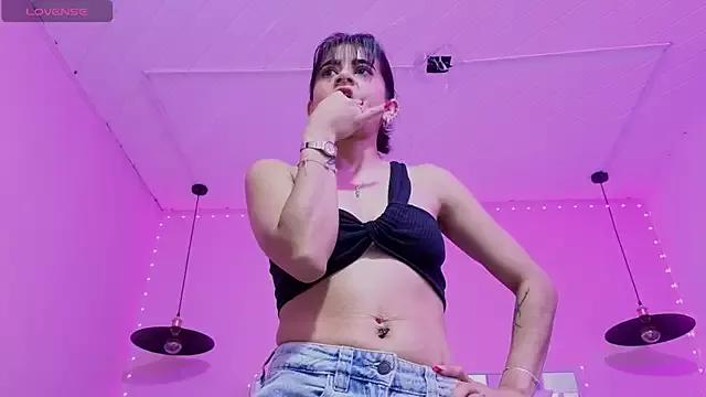 bella_thix from StripChat