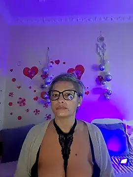 BellaBellaHot from StripChat is Freechat