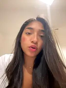Photos of Bellafr from StripChat is Freechat