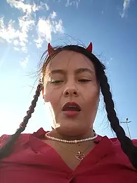 Try our girls live displays and explore the company of endless strippers, with beautiful physiques, vibrating toys and more.