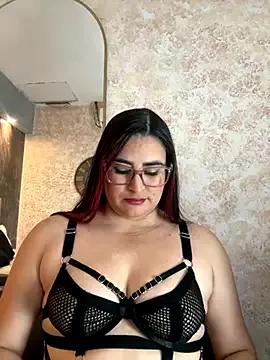 BellaPeers_ from StripChat
