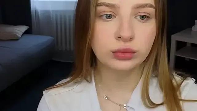 BellaXoxox from StripChat
