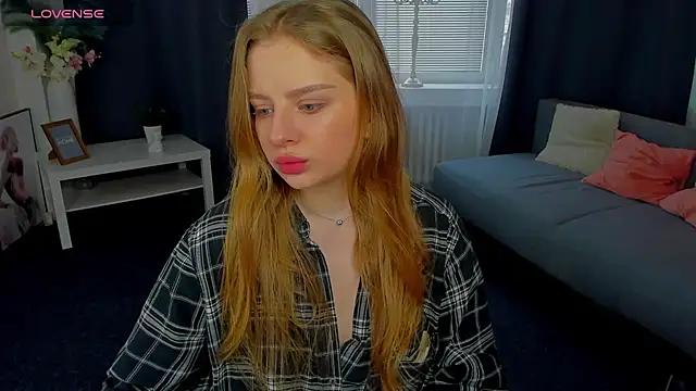 BellaXoxox from StripChat
