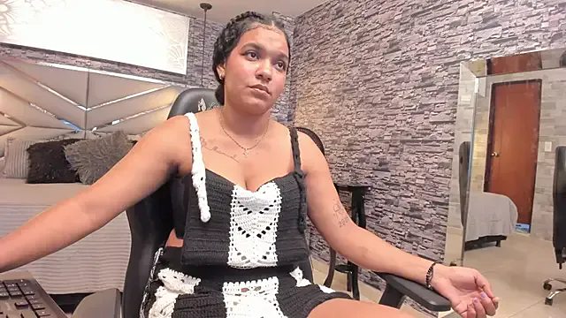 Avatar of BellyBigBoobs