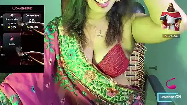 Try our girls live displays and explore the company of endless strippers, with beautiful physiques, vibrating toys and more.