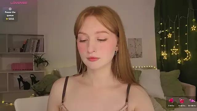 Photos of Betty_Twinkle from StripChat is Freechat