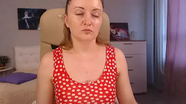 Avatar of BettyFootFetish