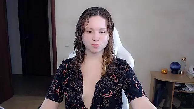 Try our girls live displays and explore the company of endless strippers, with beautiful physiques, vibrating toys and more.