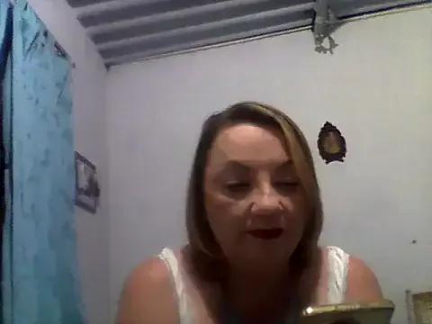 Try our girls live displays and explore the company of endless strippers, with beautiful physiques, vibrating toys and more.