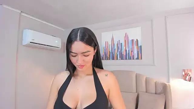 Try our girls live displays and explore the company of endless strippers, with beautiful physiques, vibrating toys and more.
