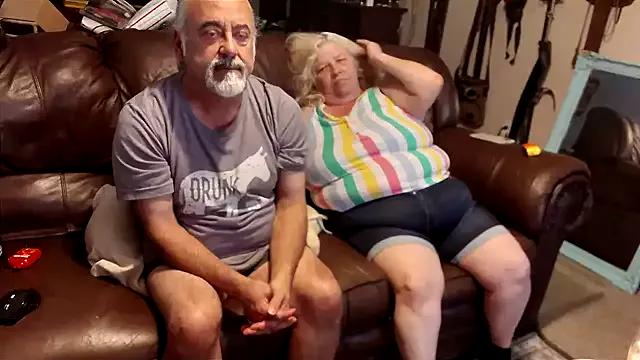 BigDaddyandSweetMama from StripChat is Freechat