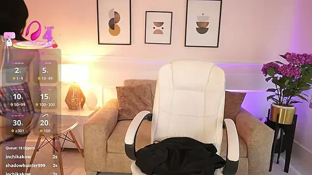 Try our girls live displays and explore the company of endless strippers, with beautiful physiques, vibrating toys and more.