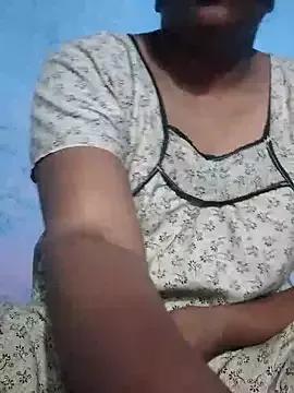 Bitch_guys from StripChat is Freechat