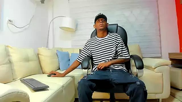 black_boy22cm from StripChat is Freechat