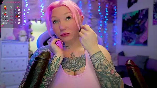 Try our girls live displays and explore the company of endless strippers, with beautiful physiques, vibrating toys and more.