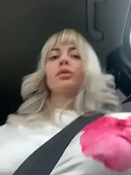 blondegirlx — Boob flash public