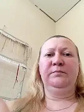 Blondyaguar webcams show profile image 