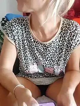blondyruby from StripChat is Freechat