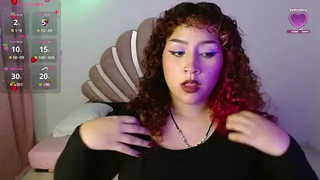 Try our girls live displays and explore the company of endless strippers, with beautiful physiques, vibrating toys and more.