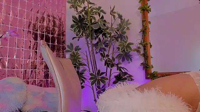 BonnieCute_ from StripChat