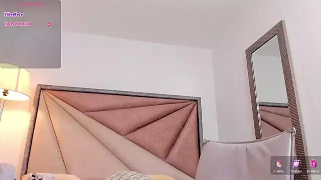 BonnieCute_ from StripChat