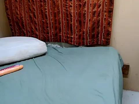 BootyQueen24X from StripChat is Freechat
