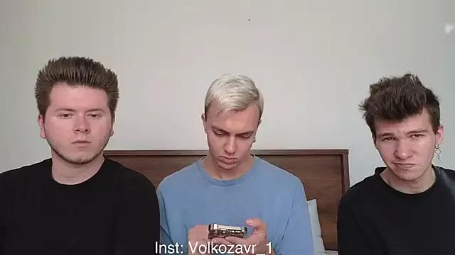 Try our girls live displays and explore the company of endless strippers, with beautiful physiques, vibrating toys and more.