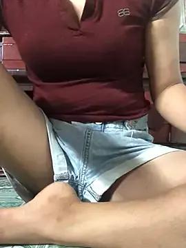 Breastsfullmilk from StripChat is Freechat