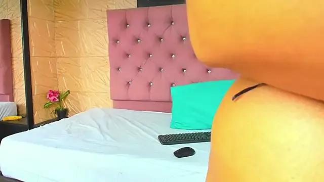 BrendaxShane from StripChat is Freechat