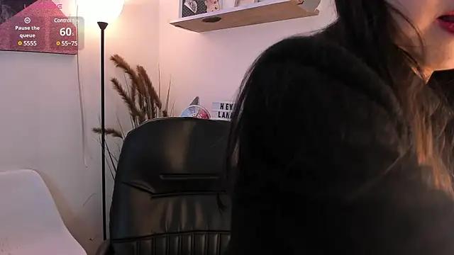 Briiana_bx from StripChat