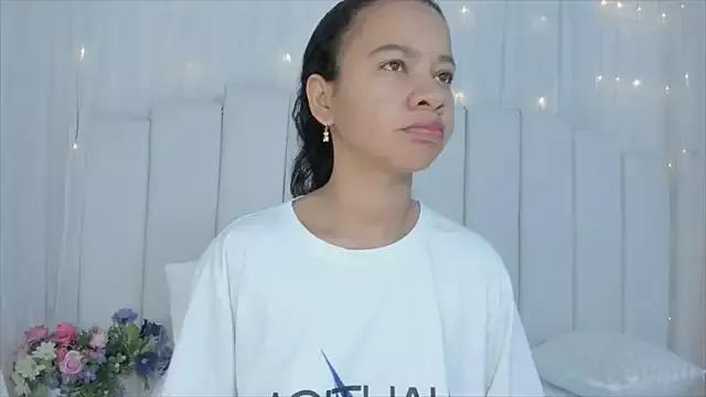 brithany_rousee from StripChat is Freechat