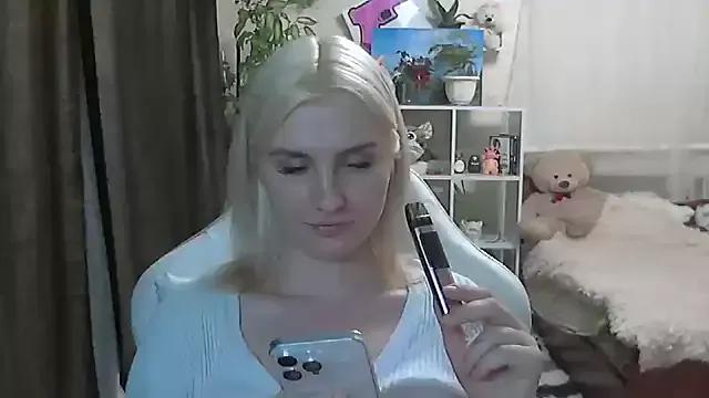 BritneyFresh from StripChat is Freechat