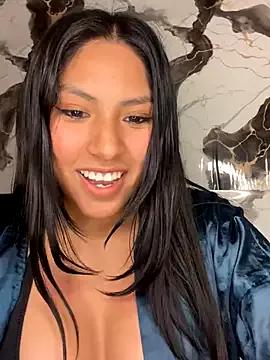 Try our girls live displays and explore the company of endless strippers, with beautiful physiques, vibrating toys and more.
