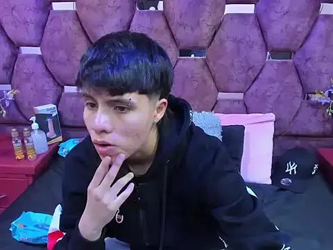 Bruno_Cruzz from StripChat is Freechat