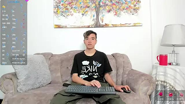 bunny_maxi from StripChat