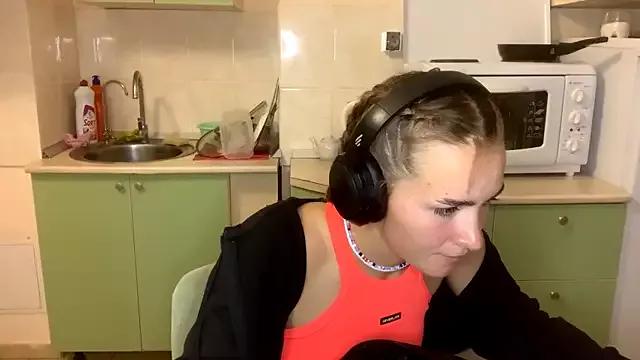 BunnyTiedeman from StripChat is Freechat
