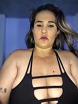 Try our girls live displays and explore the company of endless strippers, with beautiful physiques, vibrating toys and more.