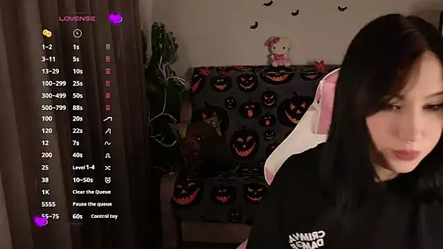 Busty_Lina from StripChat is Freechat