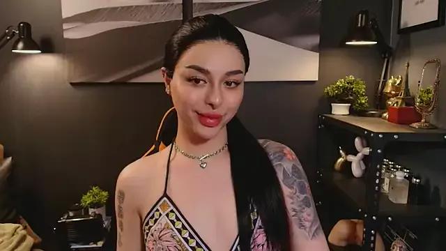 callmeLUNA from StripChat is Freechat