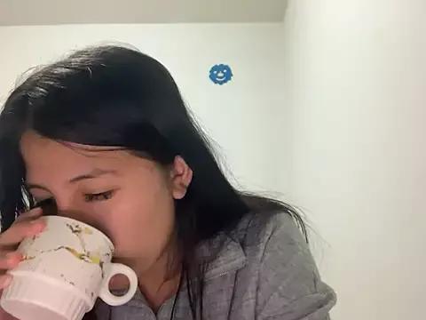 calyxx_kitty from StripChat is Freechat