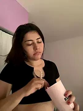 Try our girls live displays and explore the company of endless strippers, with beautiful physiques, vibrating toys and more.