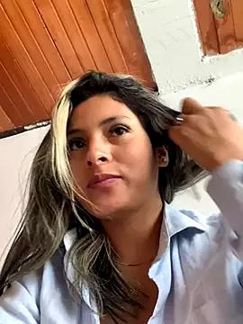 cami-leon from StripChat is Freechat