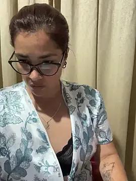 Camila_Garcia_ from StripChat is Freechat