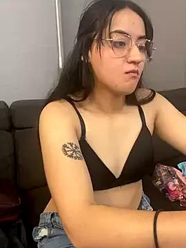 Try our girls live displays and explore the company of endless strippers, with beautiful physiques, vibrating toys and more.