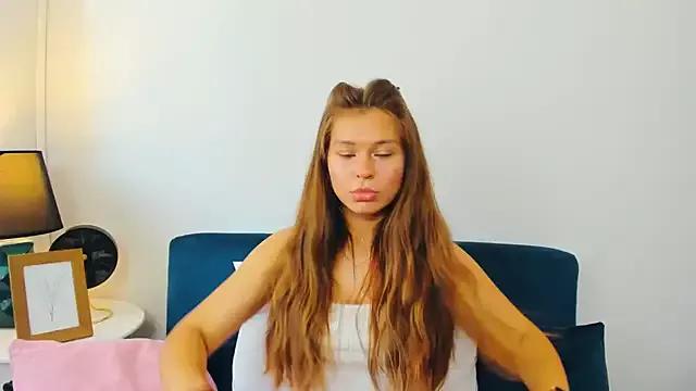 CamilaAmazing from StripChat is Freechat
