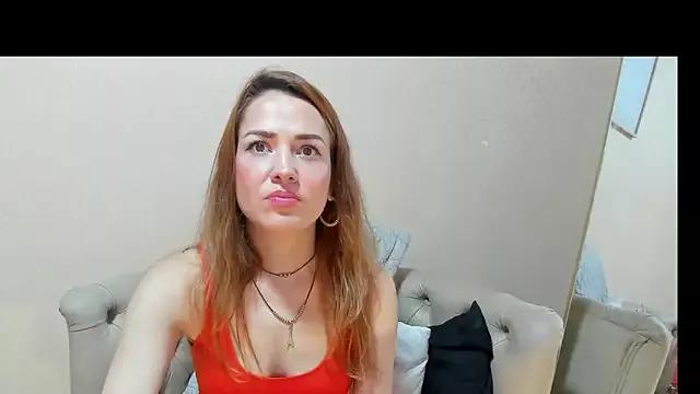 camilawm19 from StripChat is Freechat