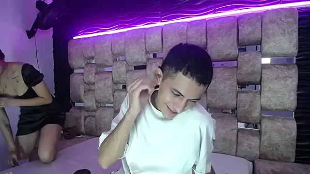 CamilayOscar from StripChat is Freechat