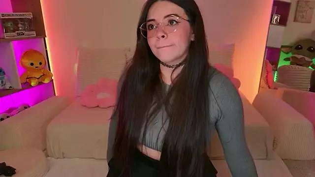 cammiefoalss from StripChat is Freechat