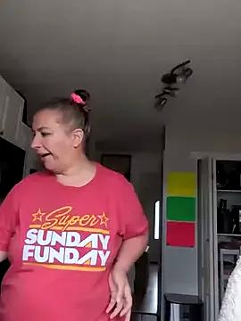 Canadian_BBW from StripChat